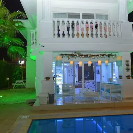 Private Luxury