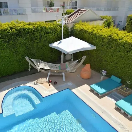 Private Luxury *