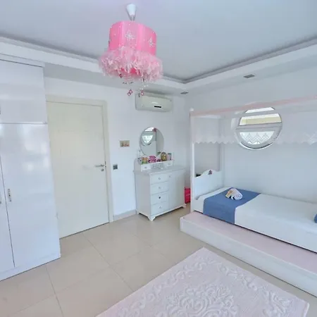 Private Luxury
